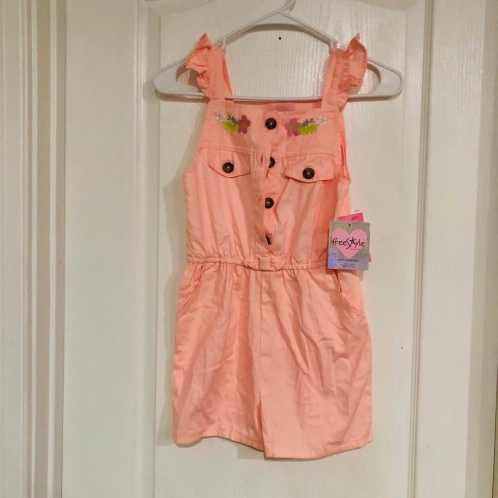 Freestyle Revolution Girls Peach Floral Ruffle Strap Button Front Romper Size 12